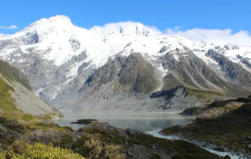 New Zealand Hike and Explore